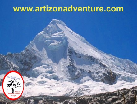 Nevado Artesonraju 6025 m.